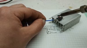 Простейший регулятор постоянного тока.  Всего 3 детали!