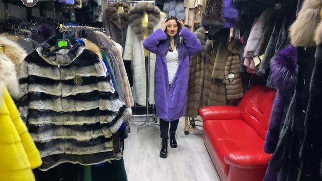 ЯРКИЕ ШУБЫ В ПАВИЛЬОНЕ У МАЙИ?НОРКОВЫЕ ШУБЫ?Л3-07 Рынок Садовод Москва смотреть онлайн