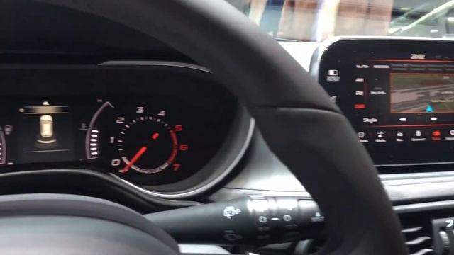 2017 Ford Focus vs. 2017 Fiat Tipo смотреть онлайн