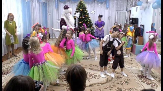Новогодний утренник 26.12.16 детский сад 171 часть 3 смотреть онлайн