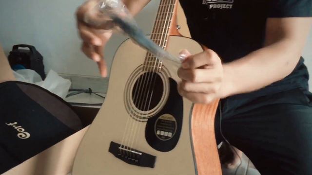 GITAR CORT AD810E OP