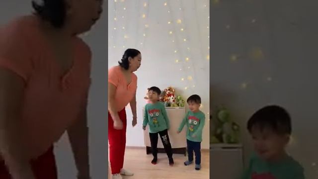 Игра: "Мы охотимся на льва" смотреть онлайн