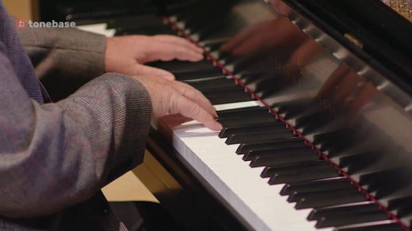 John O'Conor - Moonlight Sonata, Mvt. I (Performance)