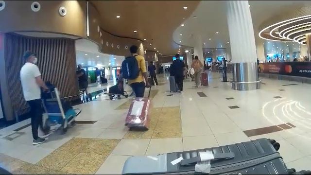 Ultimate Dubai International Airport 2021 United Arab Emirates ?? Walking Tour смотреть онлайн