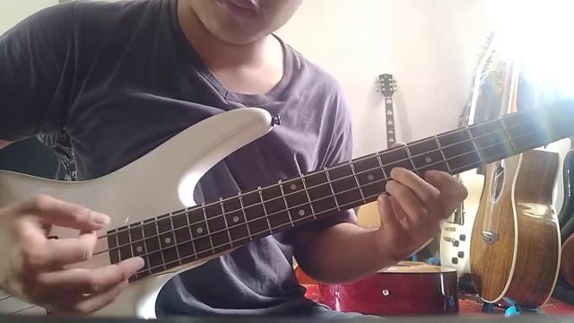 ทดสอบเสียง เบส Ibanez GSR320 สีขาว смотреть онлайн