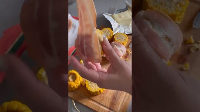 ?Кукуруза в беконе смотреть онлайн