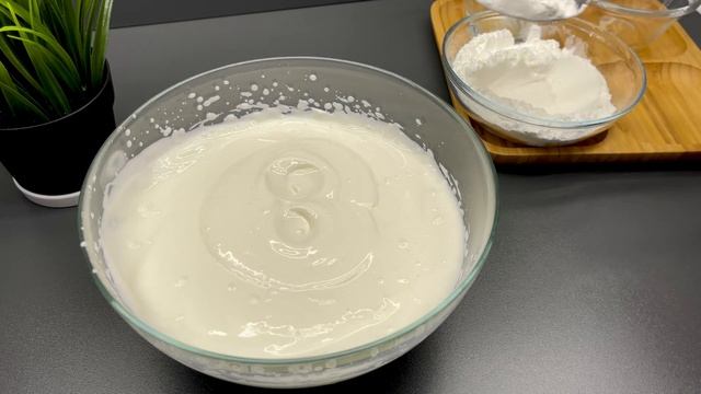 Wenn Sie 2 Eier und ein Glas Sauerrahm haben, machen Sie einen leckeren Kuchen. смотреть онлайн