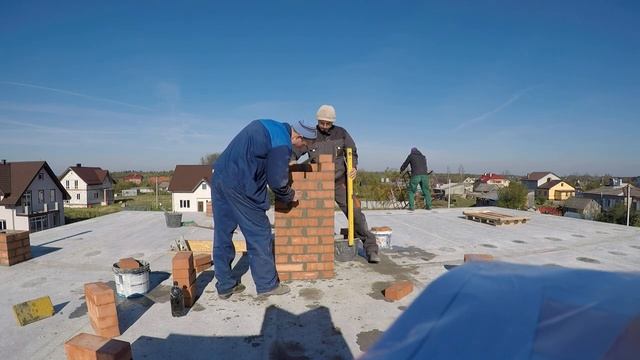 Дымоход до кровли.