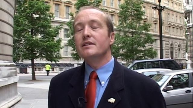 Child safety seats - crash test смотреть онлайн