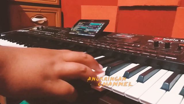MELUKIS SENJA Versi jandhut tanpa kendang cover смотреть онлайн