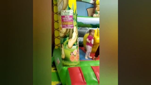 Ева на детской площадке #ляляпопо смотреть онлайн