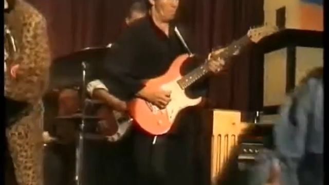 SCREAMING LORD SUTCH LIVE 14 10 1998 ROLL OVER BEETHOVEN смотреть онлайн