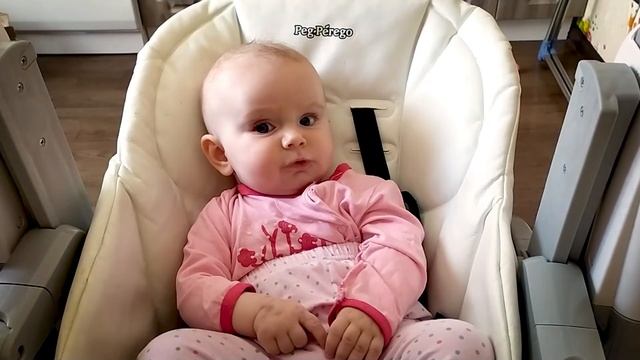 АНЯ ПРОБУЕТ КАБАЧОК | Прикорм 6 Месяцев | Реакция Ребенка Сады Придонья смотреть онлайн