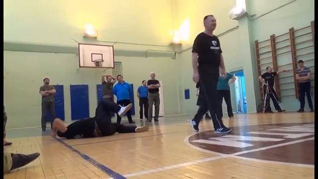 Съем ударов ногами на скорости Работа ногами Русский рукопашный бой - стиль Соловьева смотреть онлайн