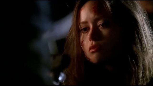 Summer Glau in musical video "Family for the Terminator" смотреть онлайн
