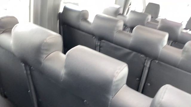 Nova FORD Transit Vitrê transformada transporte ESCOLAR 24 LUGARES! смотреть онлайн