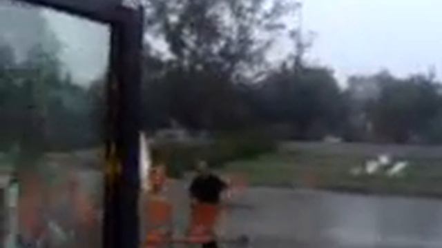Unwetter in Bremen am Universum Science Center смотреть онлайн
