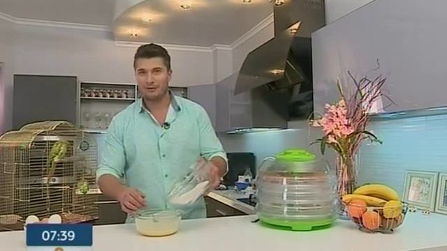 Кухня холостяка. Мафины с сухофруктами смотреть онлайн