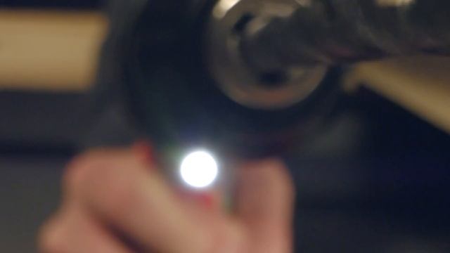 Звук дрели. Звук дрели и перфоратора. Сосед дрель. Сосед перфоратор. Звук дрели для соседей слушать смотреть онлайн