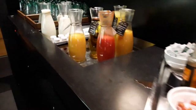 VIP Airport Lounge Miro, Barcelona Airport (BCN) смотреть онлайн