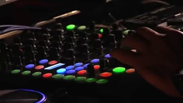 Patty Pravo@Nabilah 27 june 10 смотреть онлайн