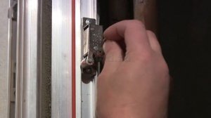 Люк сантехнический под плитку нажимной. Как установить своими руками