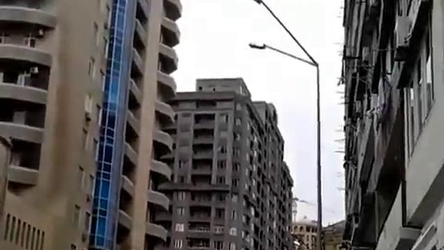 В Баку услышали странные звуки Земли,AZERBAYCAN.mp4 смотреть онлайн