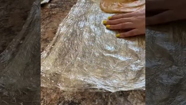 ОЧЕНЬ ВКУСНЫЙ РУЛЕТ ИЗ СЛОЁНОГО ТЕСТА смотреть онлайн