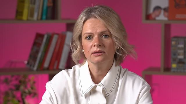 ХРАНИТЬ ДОЛЛАРЫ или КУПИТЬ квартиру в 2023? | Продавать квартиру за РУБЛИ или ДОЛЛАРы? смотреть онлайн