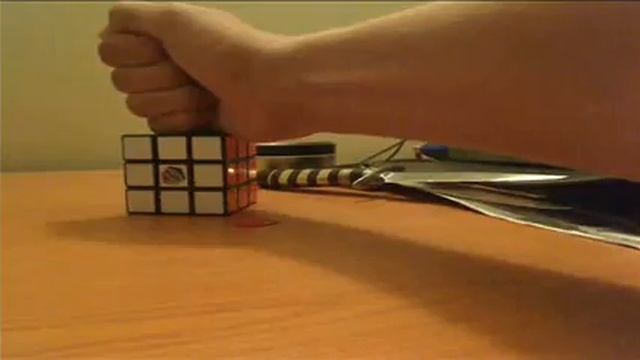 How To Solve a Rubix Cube (follow closely...) смотреть онлайн