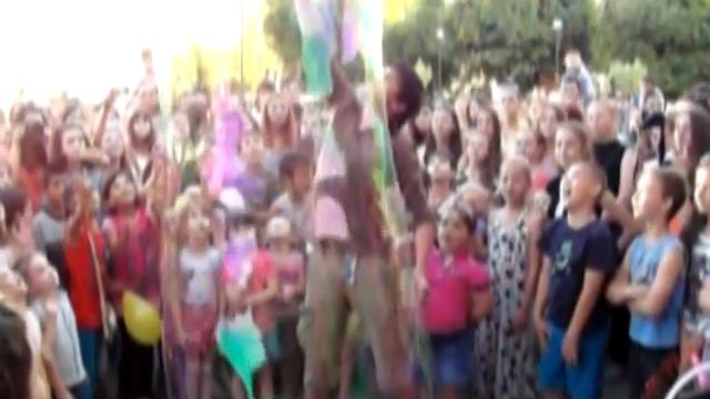 Бульбашкове шоу на флешмобі у Виноградові - Голос Карпат смотреть онлайн