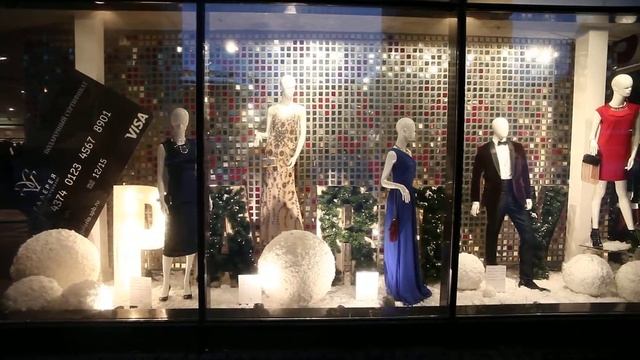 Новогоднее оформление витрин ТРЦ «Галерея» смотреть онлайн