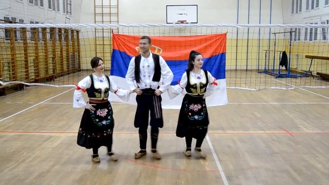 Танец команды Республики Сербия, школа туристического и гостинично ресторанного бизнеса смотреть онлайн