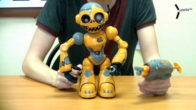 Обзор робота WowWee Zombie 0921 с отваливающимися конечностями смотреть онлайн