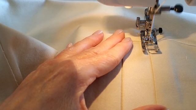 Декоративная отстрочка двумя нитками. смотреть онлайн