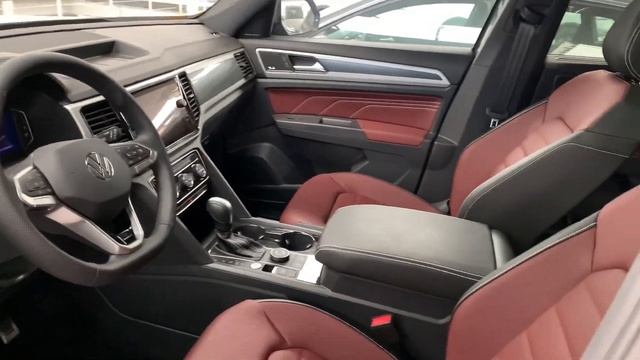 CROSS SPORT 2023 Gris puro con interior marrón - Disponible. смотреть онлайн