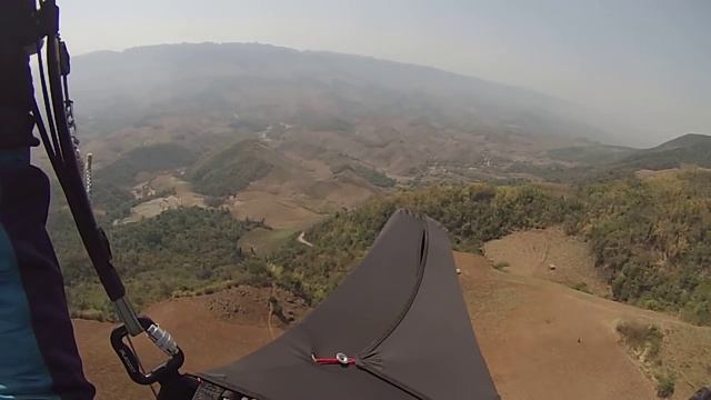 Low altitude collapsed and fast react saved the day смотреть онлайн