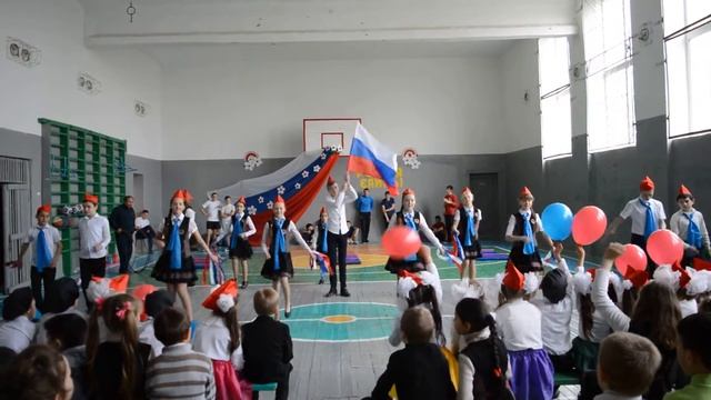 7 класс танец на мероприятие "Крым и Россия - едины" смотреть онлайн