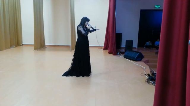 Шикарное исполнение песни о родственниках смотреть онлайн