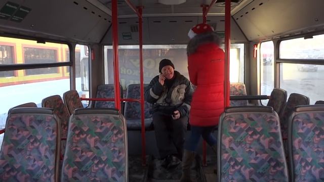 #2 Зажигаю в автобусе | Танцы в общественном транспорте | Хочу Кешью | Седина Юлия | #хочукешью смотреть онлайн
