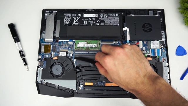 Как выбрать Игровой Ноутбук в 2023 году? Лучшие Ноутбуки для игр от Бюджетных до Топовых смотреть онлайн