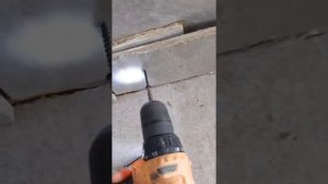 ✅ Бетонный пол со сливом в каркасной бане с фундаментом на винтовых сваях. Проливной пол с уклоном.