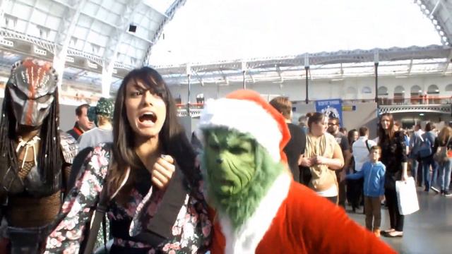 How The Grinch Stole Comic Con смотреть онлайн