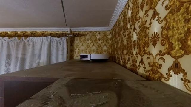 Пыль на шкафу. Боюсь пылесос упадет. смотреть онлайн
