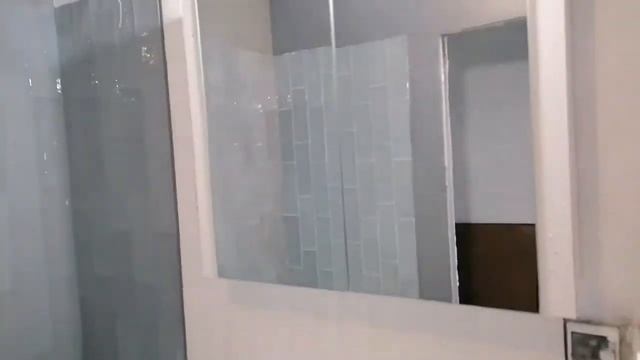 Держится ли зеркало, приклеенное на лдсп с помощью клея tytan смотреть онлайн