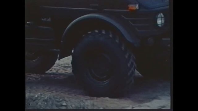 Mercedes-Benz Unimog U 421 in militärischer Verwendung смотреть онлайн