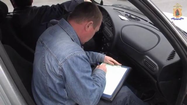 Полиция в Рязани пресекла деятельность нелегальных таксистов смотреть онлайн