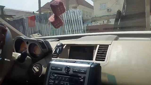 Нигерия. Город открылся, можно двигаться  свободно.