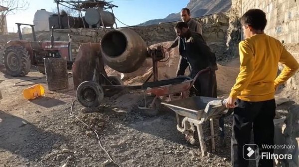 Winter Tales: Nomadic Family Life