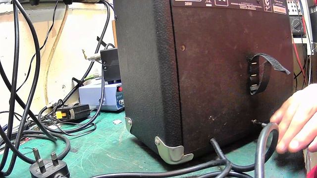 FENDER FRONTMAN G10 AMP смотреть онлайн